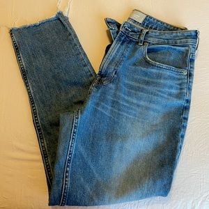 EVERLANE curvy cheeky jeans women’s size 28